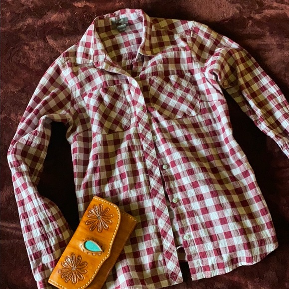 Eddie Bauer, plaid button shirt ♥️ - Picture 1 of 5